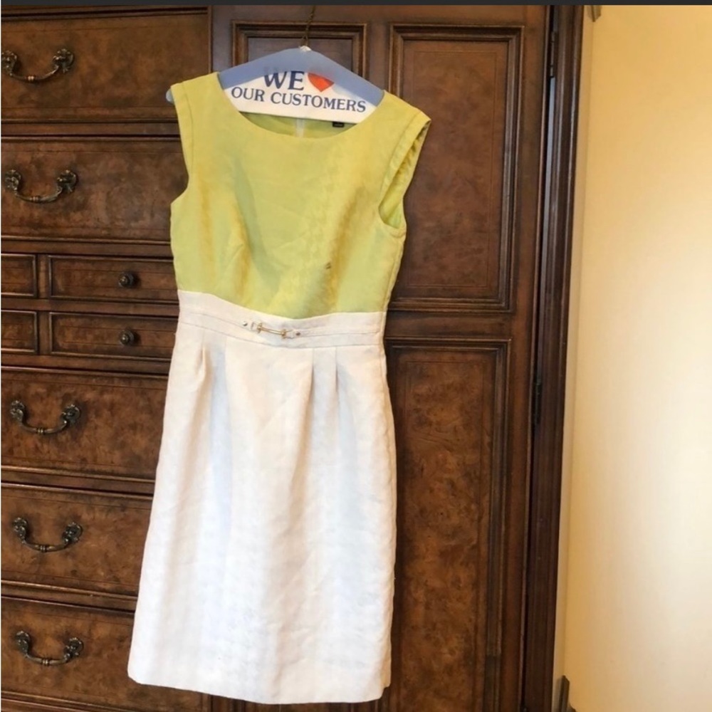 Tahari Arthur S. Levine green and cream dress